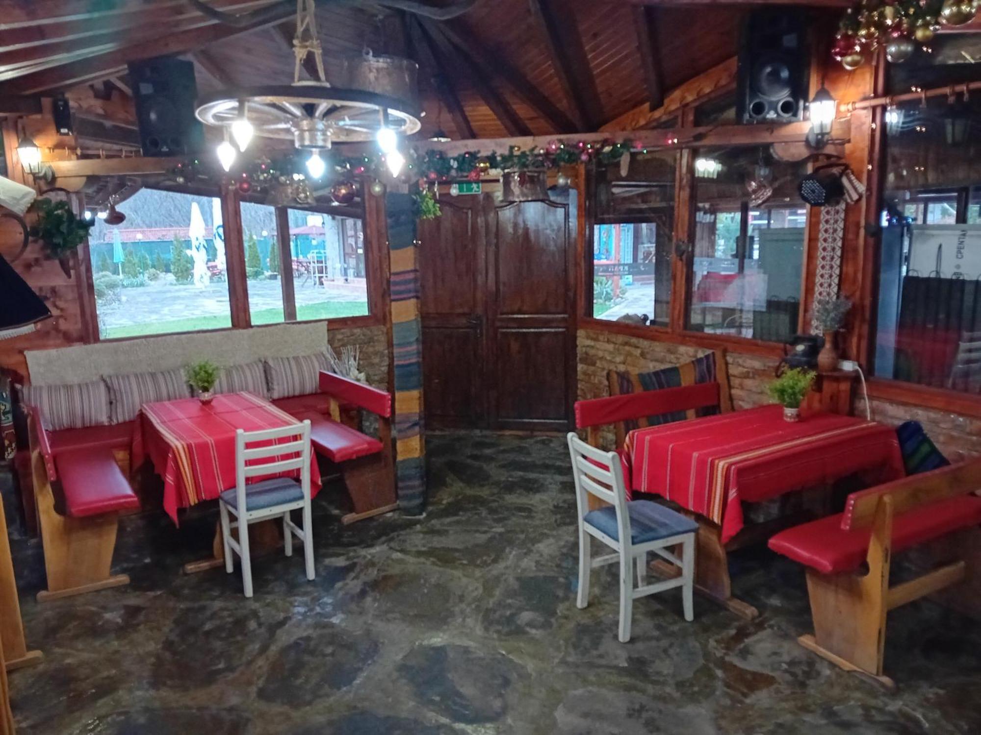 Къща За Гости "Там Край Реката " Slivek Exterior foto